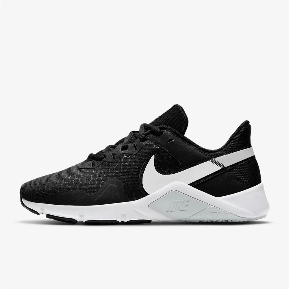 Womens Nike Legend Essential 2